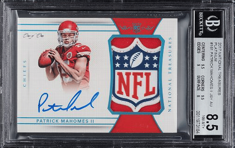 2017 Panini National Treasures NFL Shield 1/1 Rookie Patch Autograph Patrick Mahomes