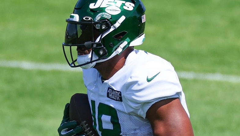 Jul 31, 2023; Florham Park, NY, USA; New York Jets wide receiver Randall Cobb (18) participates in drills during the New York Jets Training Camp at Atlantic Health Jets Training Center.  Mandatory Credit: Vincent Carchietta-USA TODAY Sports