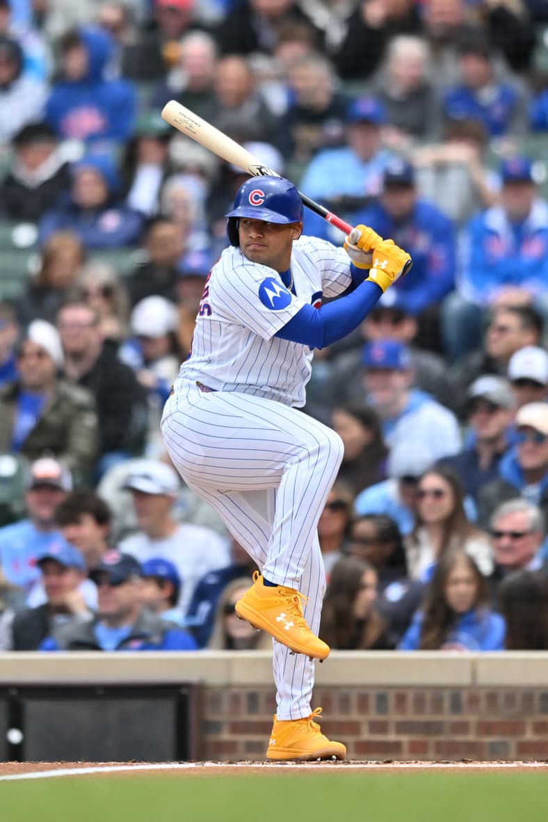 Cubs' Ballesteros batting against Arizona Diamondbacks