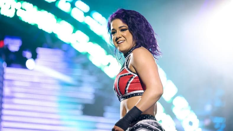 top 10 wwe womens wrestlers