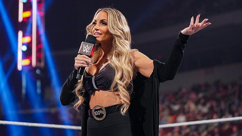 top 10 wwe womens wrestlers