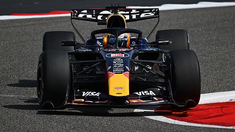 red bull max verstappen bahrain f1 testing