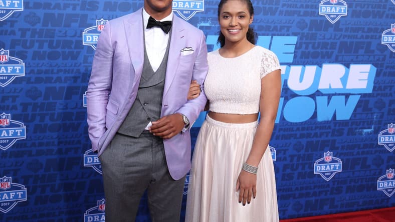 Caption: Apr 27, 2017; Philadelphia, PA, USA; Deshone Kizer (Notre Dame), left, on the red carpet before the start of the NFL Draft at Philadelphia Museum of Art. Mandatory Credit: Bill Streicher-USA TODAY Sports