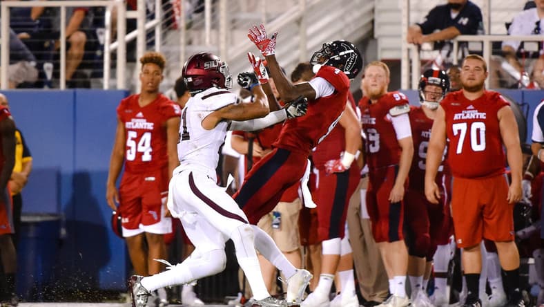 FAU receiver Kalib Woods