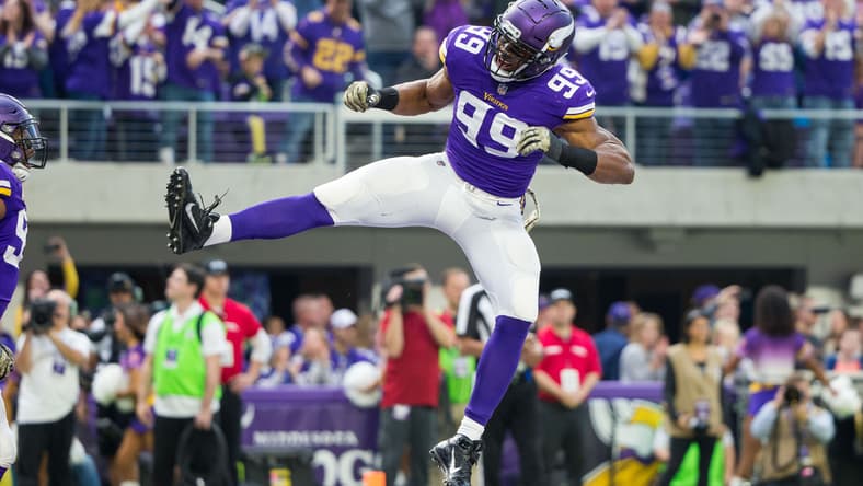 Minnesota Vikings defensive end Danielle Hunter in NFL Week 11
