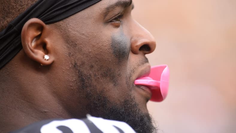 Le'Veon Ball pinky