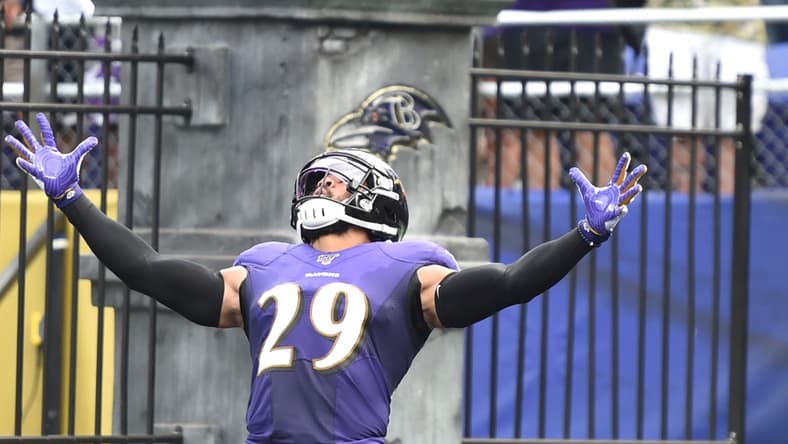 Ravens' Earl Thomas during game against Browns