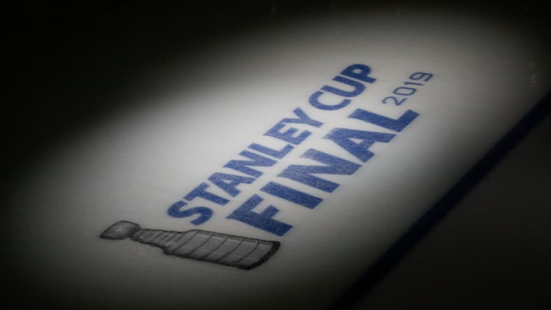 NHL season COVID-19