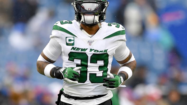 Jets safety Jamal Adams posting before a game against the Bills.