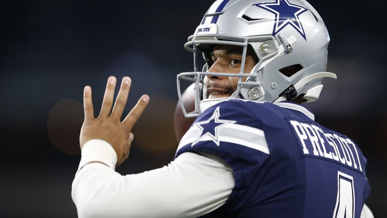 Dallas Cowboys QB Dak Prescott before game