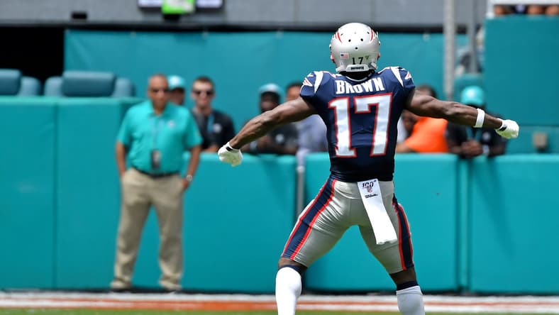 NFL wide receiver Antonio Brown celebrates
