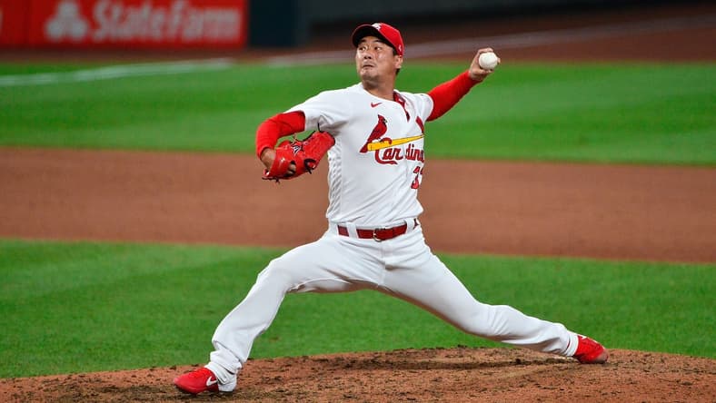 Cardinals closer Kwang-Hyun Kim