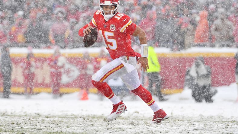 Imagine Ezekiel Elliott teaming up with Patrick Mahomes