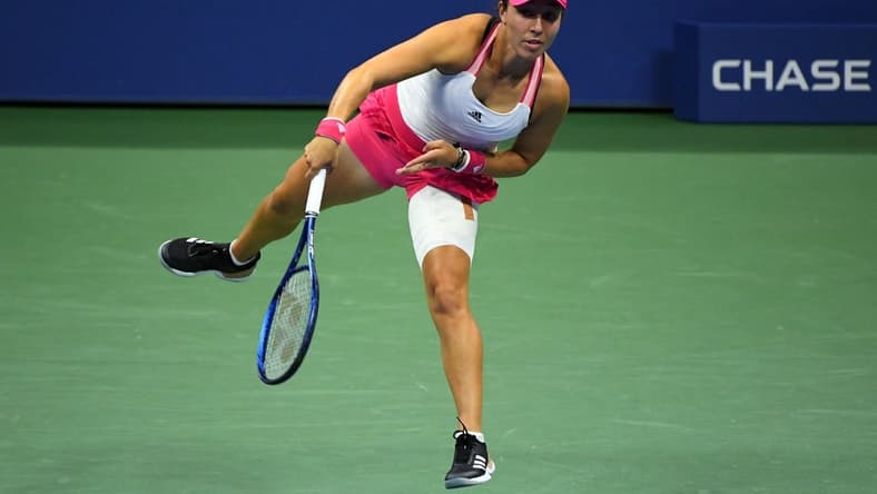 Sep 4, 2020; Flushing Meadows, New York, USA; Jessica Pegula of the United States serves the ball against Petra Kvitova of Czech Republic on day five of the 2020 U.S. Open tennis tournament at USTA Billie Jean King National Tennis Center. Mandatory Credit: Robert Deutsch-USA TODAY Sports