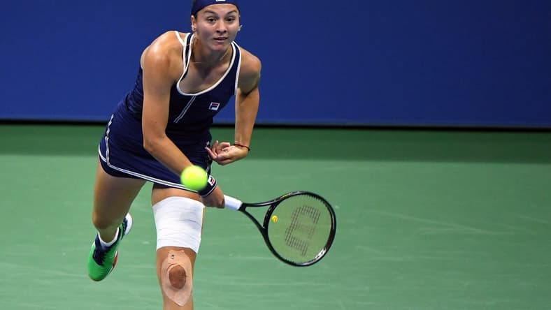 Sep 3, 2020; Flushing Meadows, New York, USA; Margarita Gasparyan of Russia serves the ball against Serena Williams of the United States on day four of the 2020 U.S. Open tennis tournament at USTA Billie Jean King National Tennis Center. Mandatory Credit: Robert Deutsch-USA TODAY Sports