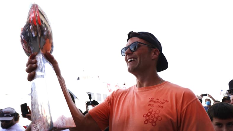 Tom Brady says he ‘was not thinking’ on boat Super Bowl LV trophy toss