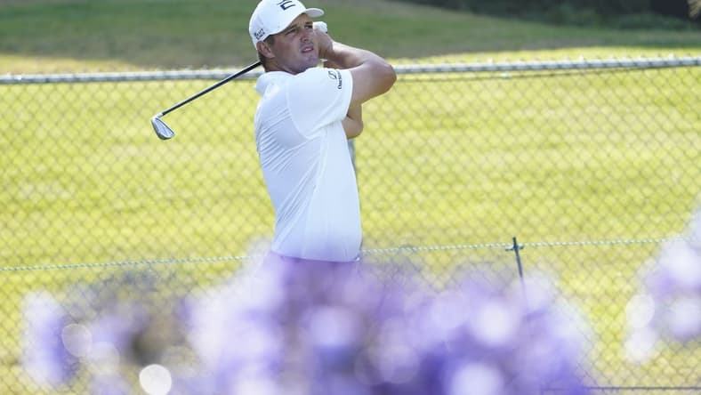 Jun 14, 2021; San Diego, California, USA; Bryson DeChambeau hits his tee shot on the 11th hole during a practice round of the U.S. Open golf tournament at Torrey Pines. Mandatory Credit: Michael Madrid-USA TODAY Sports