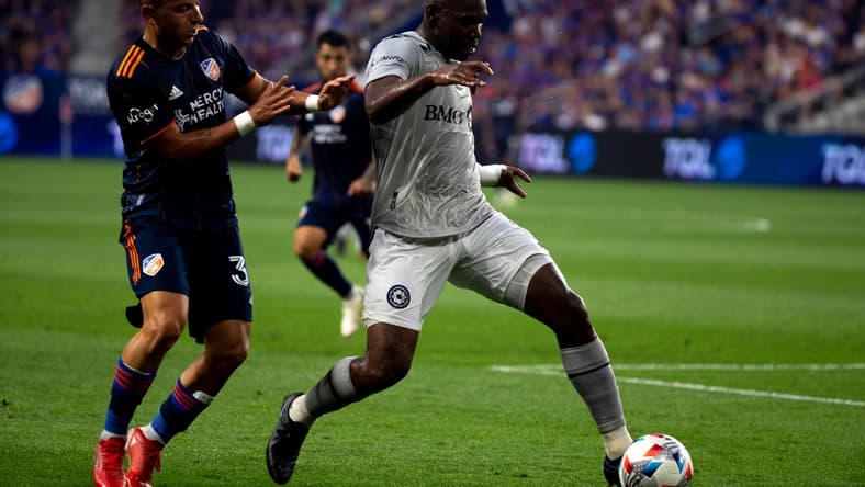 CF Montr al defender Kamal Miller (3) handles the ball as FC Cincinnati midfielder Alvaro Barreal (31) presses him in the first half of the MLS match between the FC Cincinnati and the CF Montr al on Wednesday, Aug. 18, 2021, at TQL Stadium in West End.
Fc Cincinnati Cf Montr Al