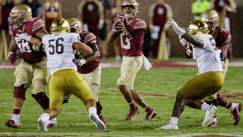 Florida State Seminoles quarterback Jordan Travis (13) looks to pass. The Notre Dame Fighting Irish lead the Florida State Seminoles 17-14 at the half Sunday, Sept. 5, 2021.
Fsu V Notre Dame555