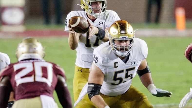 Notre Dame Fighting Irish quarterback Jack Coan (17) looks to pass. The Notre Dame Fighting Irish lead the Florida State Seminoles 17-14 at the half Sunday, Sept. 5, 2021.

Fsu V Notre Dame835