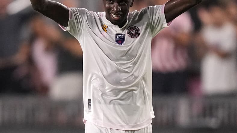 Sep 11, 2021; Fort Lauderdale, Florida, USA; Inter Miami CF midfielder Blaise Matuidi (8) celebrates after defeating the Columbus Crew at DRV PNK Stadium. Mandatory Credit: Jasen Vinlove-USA TODAY Sports
