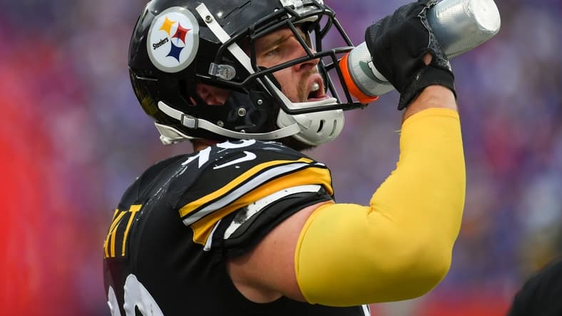 Sep 12, 2021; Orchard Park, New York, USA; Pittsburgh Steelers outside linebacker T.J. Watt (90) takes a drink against the Buffalo Bills during the second half at Highmark Stadium. Mandatory Credit: Rich Barnes-USA TODAY Sports