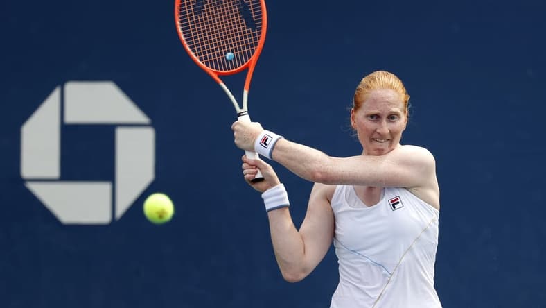 Aug 31, 2021; Flushing, NY, USA; Alison Van Uytvanck of Belgium hits to Paula Badosa of Spain in a first round match on day two of the 2021 U.S. Open tennis tournament at USTA Billie King National Tennis Center. Mandatory Credit: Jerry Lai-USA TODAY Sports