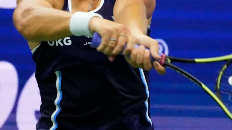 Sep 4, 2021; Flushing, NY, USA; Ashleigh Barty of Australia hits to Shelby Rogers of the USA on day six of the 2021 U.S. Open tennis tournament at USTA Billie Jean King National Tennis Center. Mandatory Credit: Robert Deutsch-USA TODAY Sports