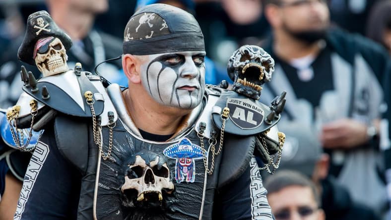 raiders 2019 fans season playoffs