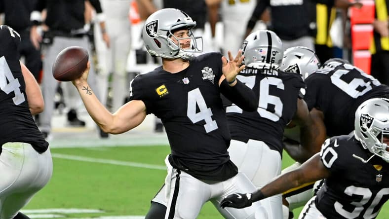 Las Vegas Raiders Derek Carr QB