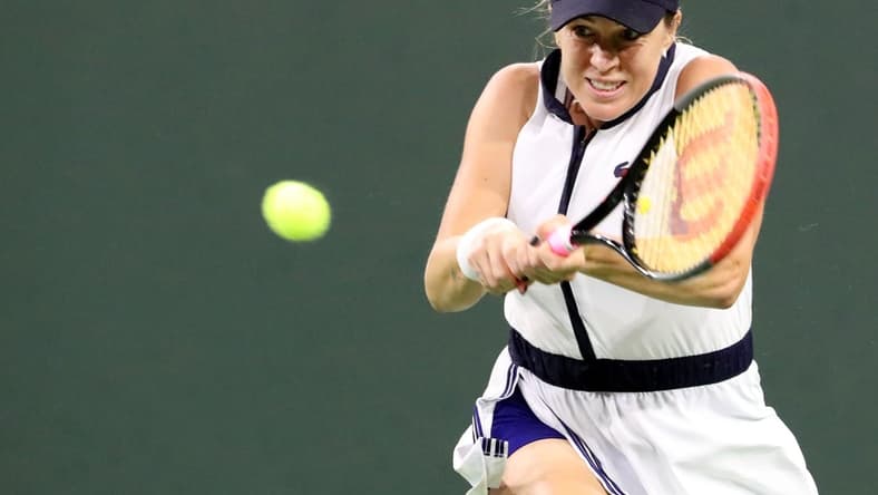 Anastasia Pavlyuchenkova of Russia returns a shot to Leylah Fernandez of Canada during the BNP Paribas Open in Indian Wells, Calif., on October 10, 2021.

Leylah Fernandez Vs Anastasia Pavlyuchenkova2071