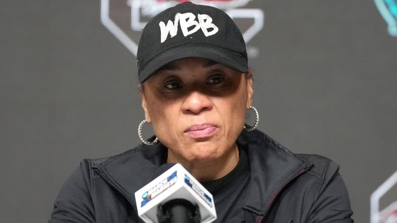 Mar 31, 2022; Minneapolis, MN, USA; South Carolina Gamecocks coach Dawn Staley during NCAA women's Final Four press conference at Target Center. Mandatory Credit: Kirby Lee-USA TODAY Sports