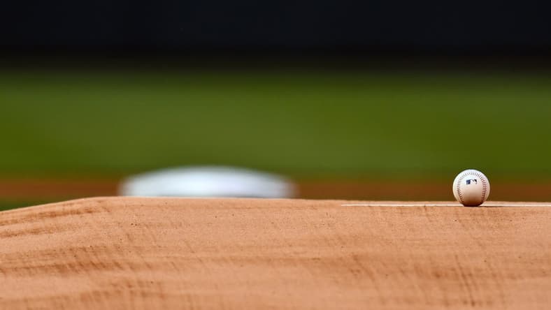 Baseball mound
