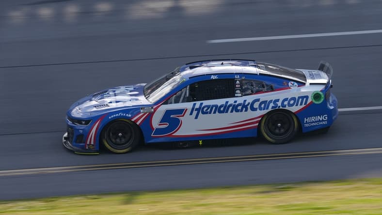 Apr 24, 2022; Talladega, Alabama, USA; NASCAR Cup Series driver Kyle Larson (5) races during the GEICO 500 at Talladega Superspeedway. Mandatory Credit: Jasen Vinlove-USA TODAY Sports