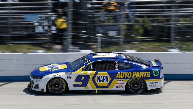 Apr 30, 2022; Dover, Delaware, USA; NASCAR Cup Series driver Chase Elliott (9) during qualifying for the DuraMAX Drydene 400 at Dover Motor Speedway. Mandatory Credit: Matthew OHaren-USA TODAY Sports