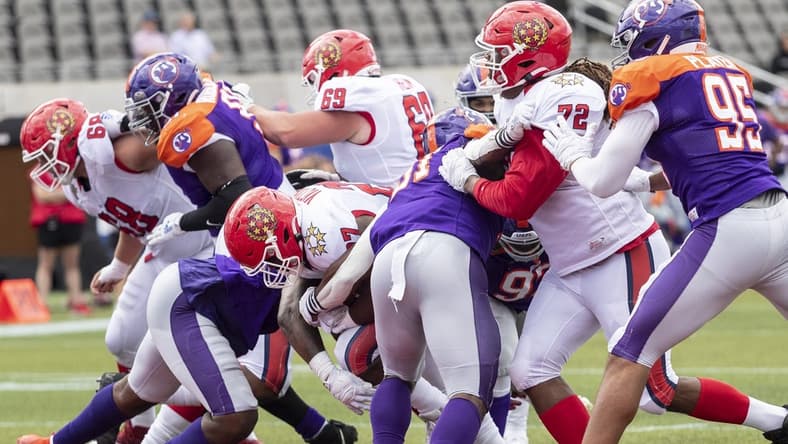 May 7, 2022; Birmingham, AL, USA; New Jersey Generals running back Darius Victor (27) breaks through the Pittsburgh Maulers line for a touchdown during the second half at Protective Stadium. Mandatory Credit: Vasha Hunt-USA TODAY Sports