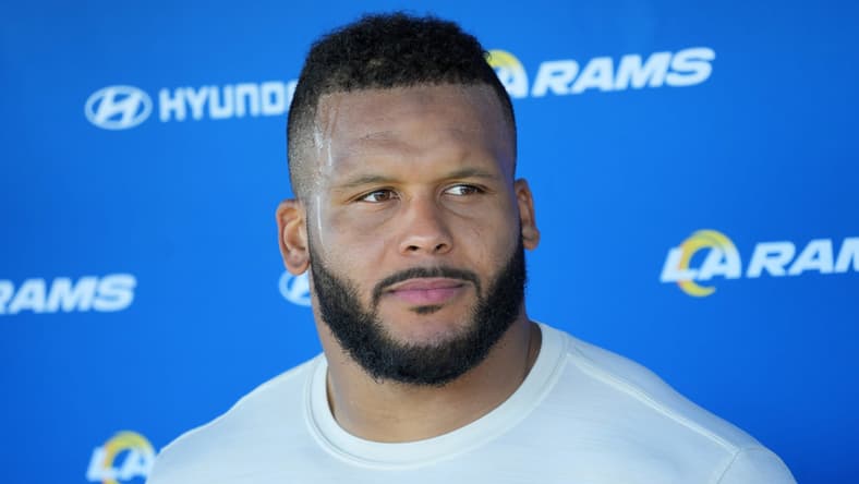 highest paid NFL players