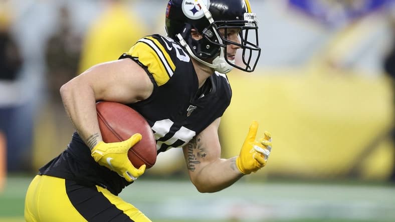 Nov 10, 2019; Pittsburgh, PA, USA; Pittsburgh Steelers wide receiver Ryan Switzer (10) turns a kick-off against the Los Angeles Rams during the first quarter at Heinz Field. Pittsburgh won 17-12. Mandatory Credit: Charles LeClaire-USA TODAY Sports