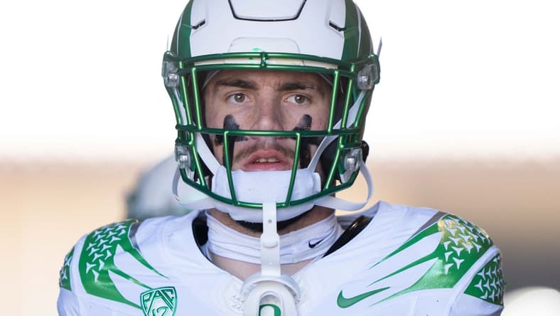 Oct 2, 2021; Stanford, California, USA;  Oregon Ducks tight end Spencer Webb (18) before the game against the Stanford Cardinal at Stanford Stadium. Mandatory Credit: Stan Szeto-USA TODAY Sports