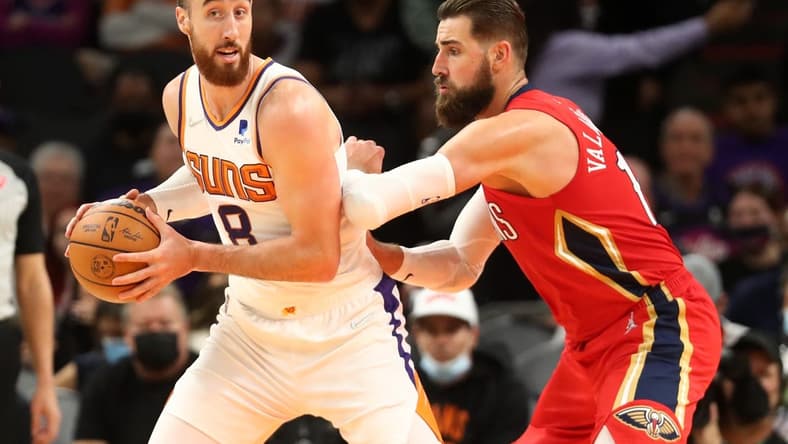 Nov 2, 2021; Phoenix, Arizona, USA; Phoenix Suns forward Frank Kaminsky (8) against New Orleans Pelicans center Jonas Valanciunas at Footprint Center. Mandatory Credit: Mark J. Rebilas-USA TODAY Sports