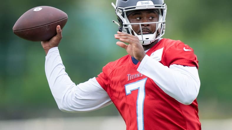 Tennessee Titans quarterback Malik Willis (7) throws a pass during practice at Saint Thomas Sports Park Tuesday, May 24, 2022, in Nashville, Tenn.
Nas Titans Ota 040