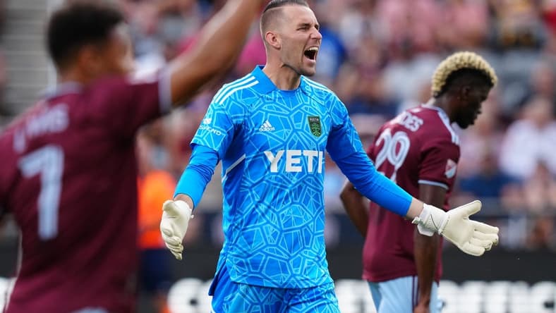 Jul 4, 2022; Commerce City, Colorado, USA; Austin FC goalkeeper Brad Stuver (1) calls out in the first half against the Colorado Rapids at Dick's Sporting Goods Park. Mandatory Credit: Ron Chenoy-USA TODAY Sports