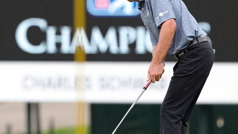 Steven Alker follows his putt on the 9th hole during second round of the Bridgestone Senior Players Tournament at Firestone Country Club on Friday.

Bridgestonejl 1