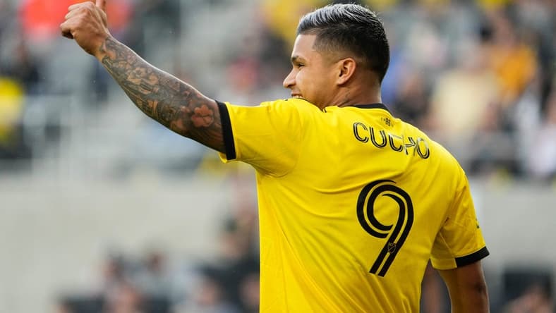 Jul 17, 2022; Columbus, Ohio, USA; Columbus Crew forward Cucho Hernandez (9) gives a thumbs up after a narrow miss on a shot during the first half of the MLS game against the FC Cincinnati at Lower.com Field in Columbus on July 17, 2022. Mandatory Credit: Adam Cairns-The Columbus Dispatch
Mls Fc Cincinnati At Columbus Crew