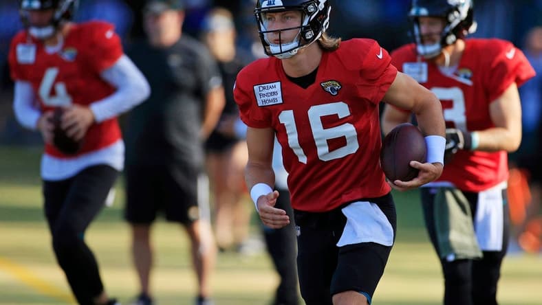 Jacksonville Jaguars quarterback Trevor Lawrence (16) works out during day 7 of the Jaguars Training Camp Sunday, July 31, 2022 at the Knight Sports Complex at Episcopal School of Jacksonville. Today marked the first practice in full pads.
Jki Jagstrainingcampday7 30