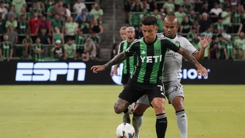 Aug 6, 2022; Austin, Texas, USA;  Austin FC forward Sebastian Driussi (7) controls the ball against San Jose Earthquakes midfielder Judson Tavares (93) during the second half at Q2 Stadium. Mandatory Credit: Scott Wachter-USA TODAY Sports