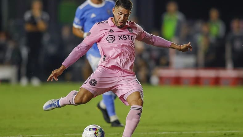 Aug 13, 2022; Fort Lauderdale, Florida, USA; Inter Miami CF midfielder Alejandro Pozuelo (8) shoots the ball and scores during the first half against the New York City FC at DRV PNK Stadium. Mandatory Credit: Sam Navarro-USA TODAY Sports