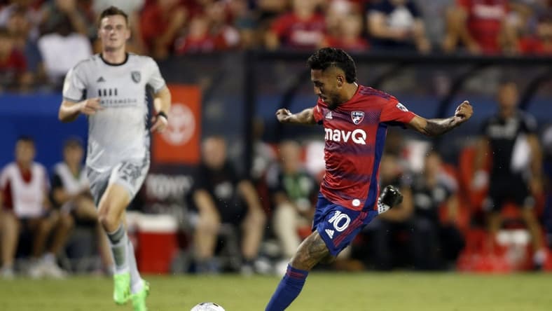 Aug 13, 2022; Frisco, Texas, USA; FC Dallas forward Jesus Ferreira (10) kicks the ball against the San Jose Earthquakes in the first half at Toyota Stadium. Mandatory Credit: Tim Heitman-USA TODAY Sports