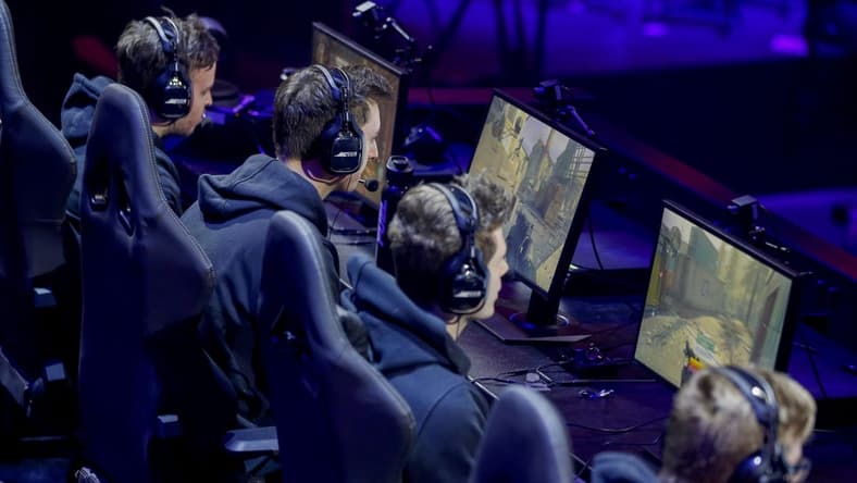 Jan 26, 2020; Minneapolis, Minnesota, USA; The New York Subliners compete against the Atlanta FaZe during the Call of Duty League Launch Weekend at The Armory. Mandatory Credit: Bruce Kluckhohn-USA TODAY Sports