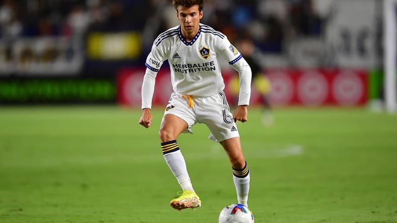 Aug 19, 2022; Carson, California, USA; Los Angeles Galaxy midfielder Riqui Puig (6) controls the ball against the Seattle Sounders during the second half at Dignity Health Sports Park. Mandatory Credit: Gary A. Vasquez-USA TODAY Sports